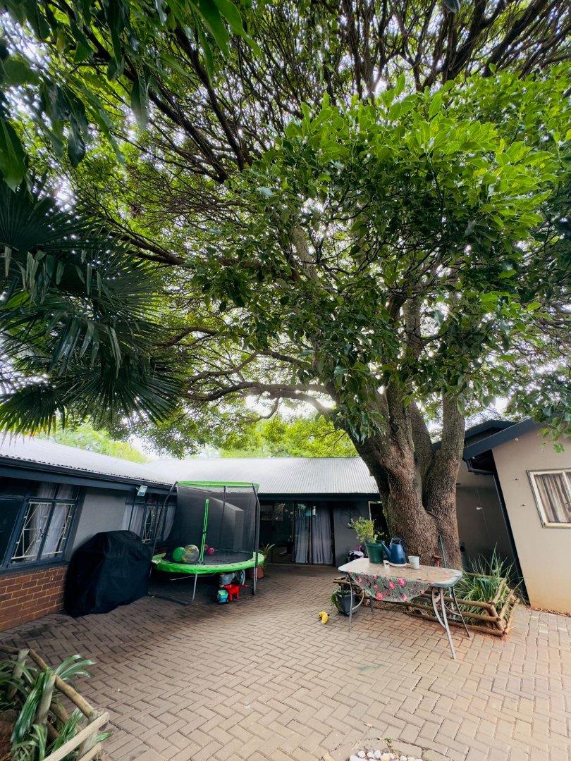 4 Bedroom Property for Sale in Valhalla Gauteng