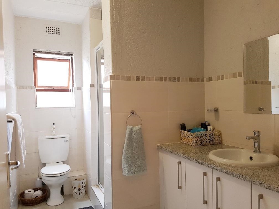 To Let 3 Bedroom Property for Rent in Morningside Gauteng