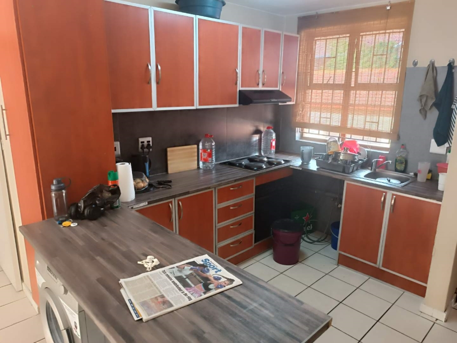 2 Bedroom Property for Sale in Randburg Gauteng