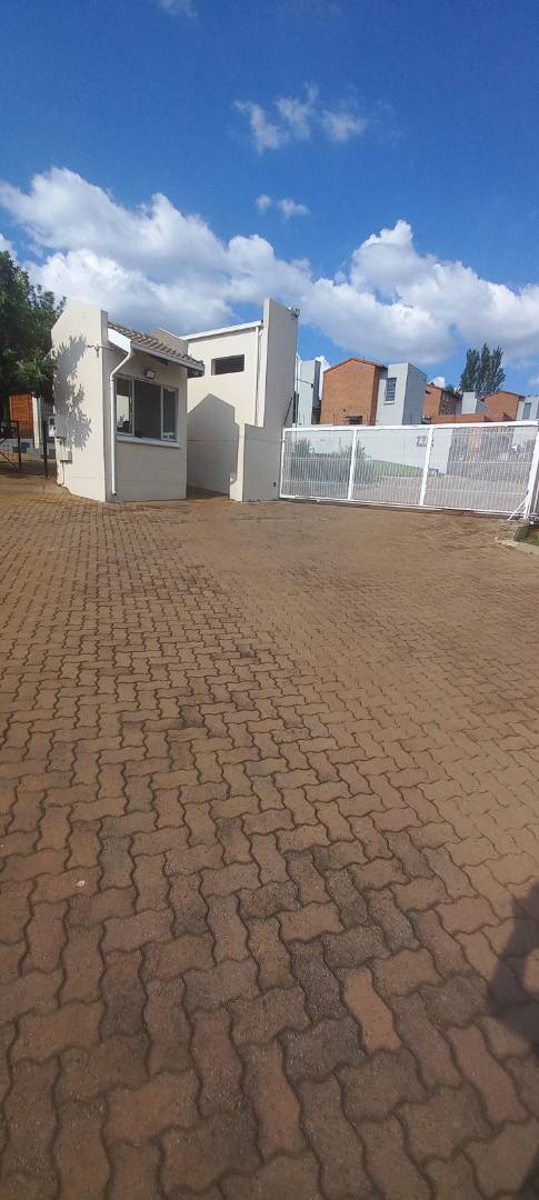 2 Bedroom Property for Sale in Sterrewag Gauteng