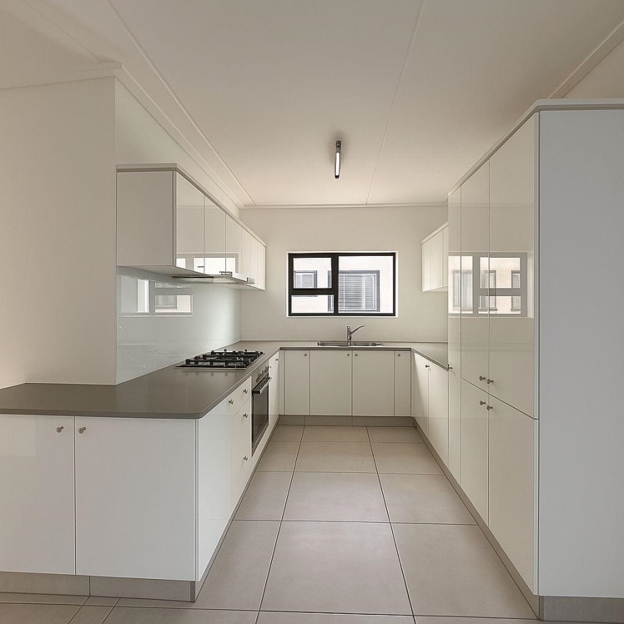 To Let 3 Bedroom Property for Rent in Waterfall Gauteng