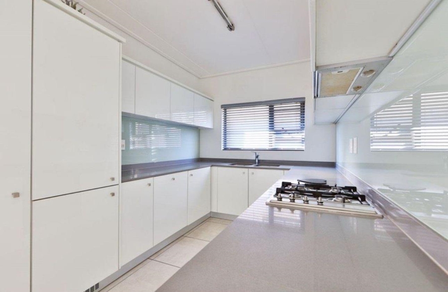 To Let 3 Bedroom Property for Rent in Waterfall Gauteng