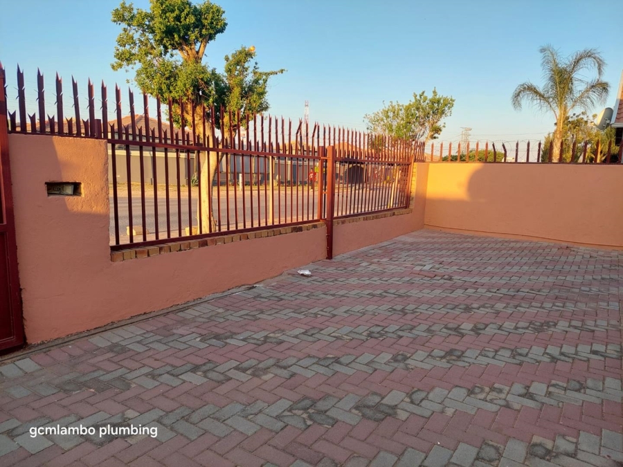 3 Bedroom Property for Sale in Soshanguve East Gauteng