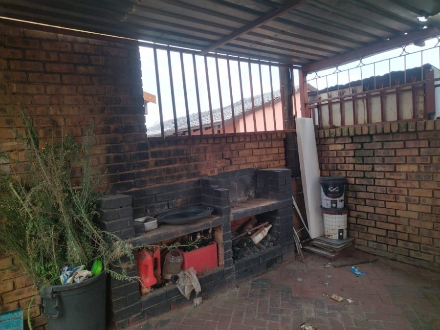 3 Bedroom Property for Sale in Soshanguve BB Gauteng