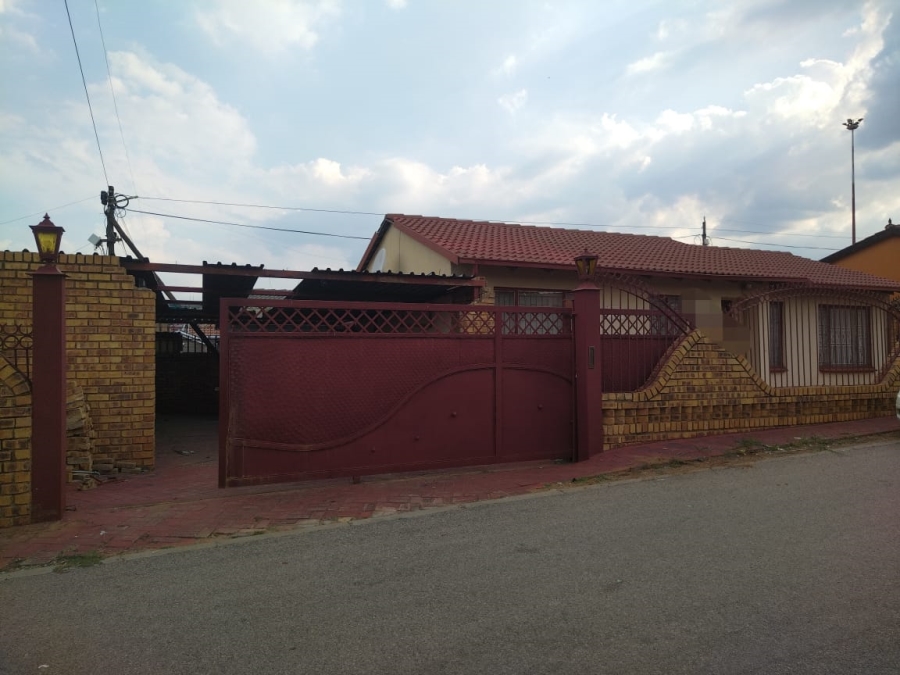 3 Bedroom Property for Sale in Soshanguve BB Gauteng