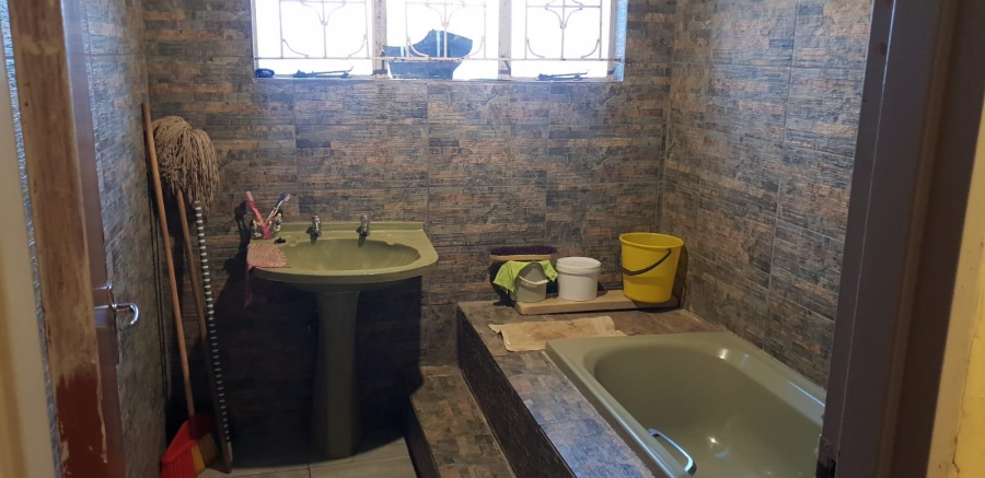 3 Bedroom Property for Sale in Soshanguve DD Gauteng