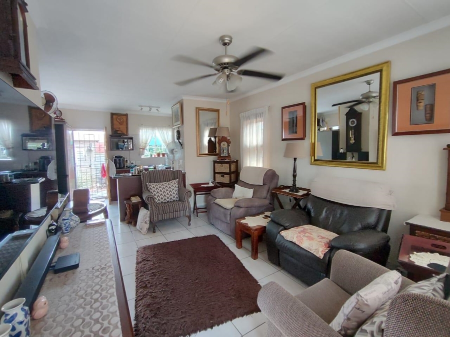 2 Bedroom Property for Sale in Andeon Gauteng