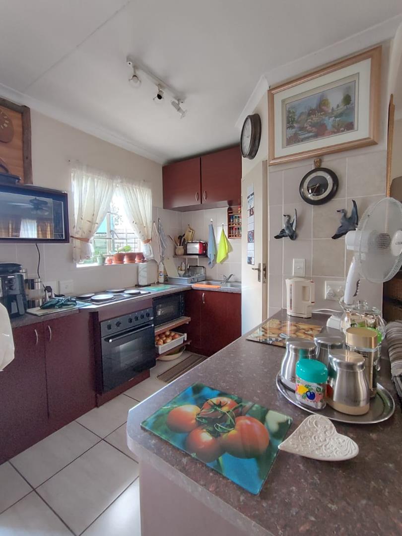 2 Bedroom Property for Sale in Andeon Gauteng