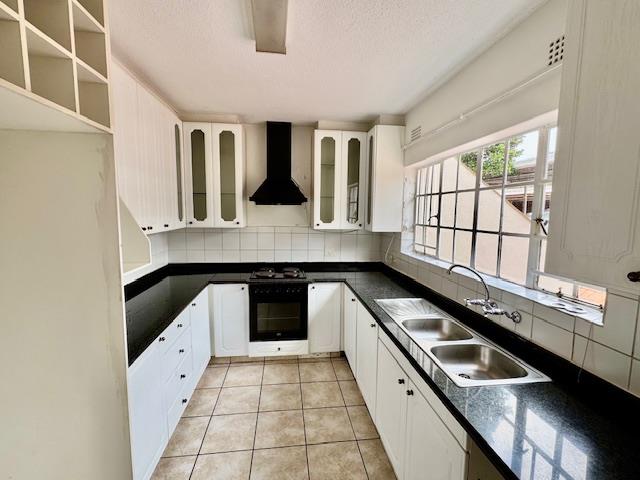 2 Bedroom Property for Sale in Sandown Gauteng