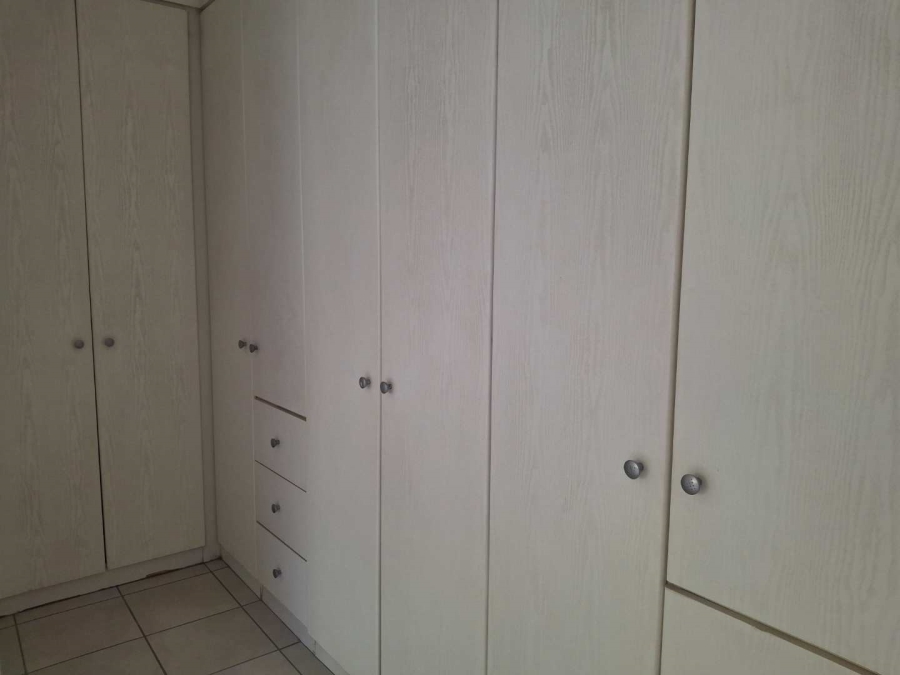 To Let 1 Bedroom Property for Rent in Morningside Gauteng