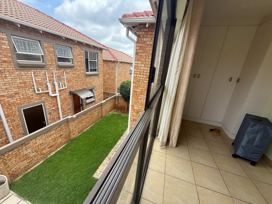 To Let 3 Bedroom Property for Rent in Wilgeheuwel Gauteng
