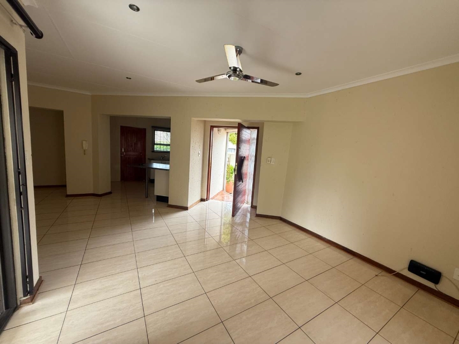 To Let 3 Bedroom Property for Rent in Radiokop Gauteng
