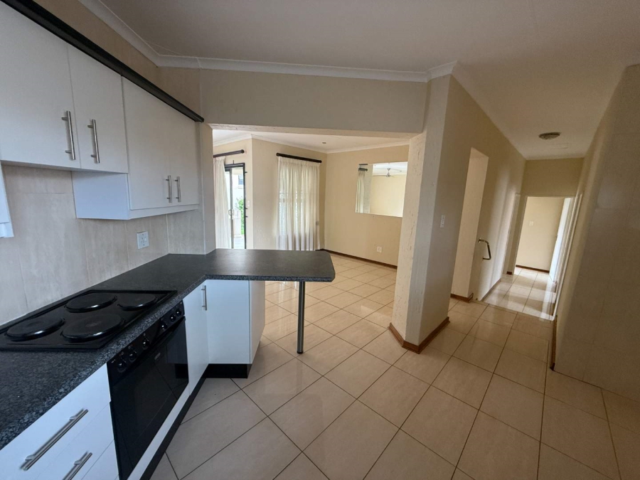 To Let 3 Bedroom Property for Rent in Radiokop Gauteng