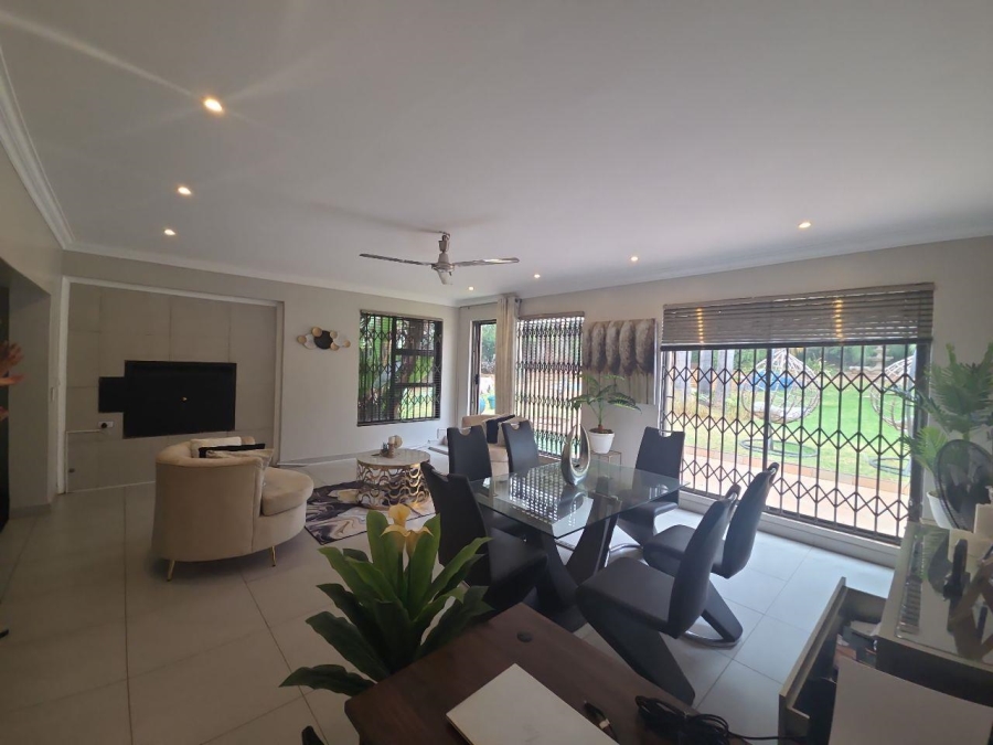 To Let 4 Bedroom Property for Rent in Roodekrans Gauteng