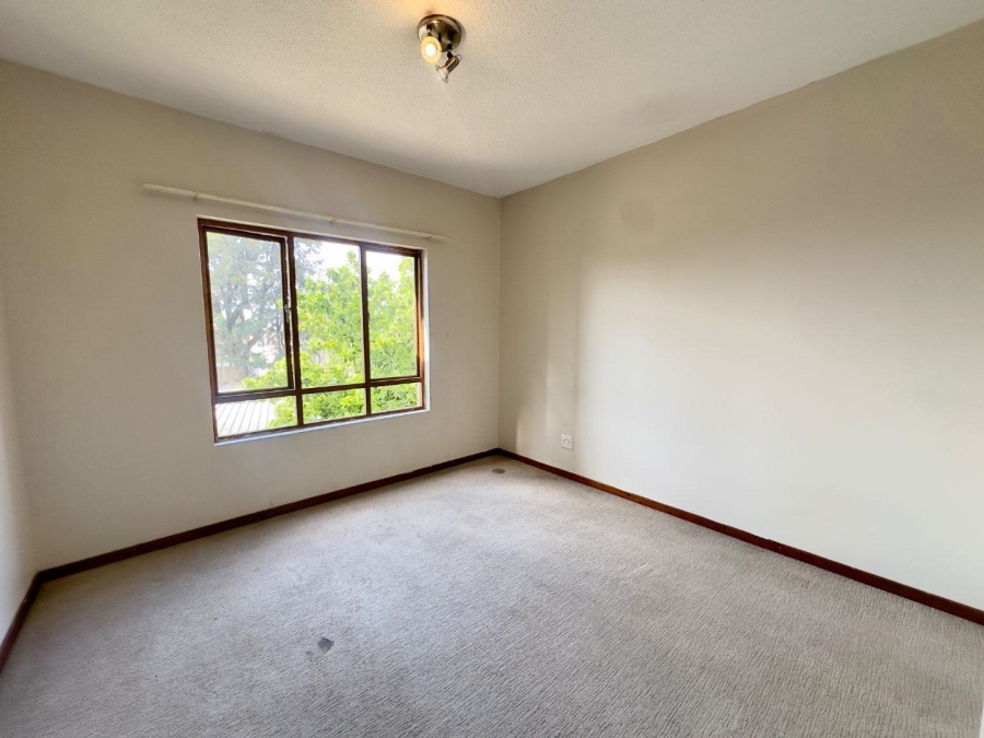 To Let 1 Bedroom Property for Rent in Broadacres Gauteng