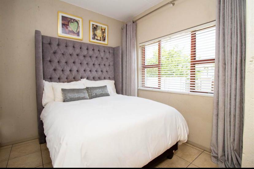 To Let 2 Bedroom Property for Rent in Ferndale Gauteng