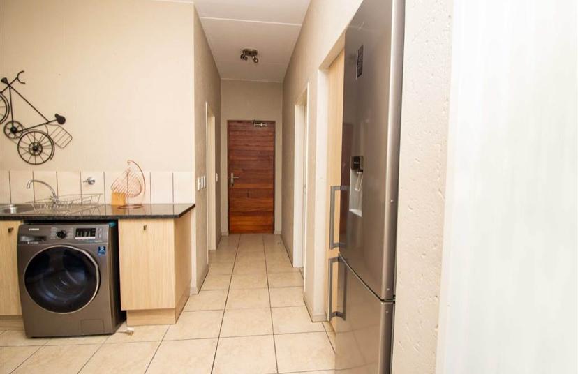 To Let 2 Bedroom Property for Rent in Ferndale Gauteng
