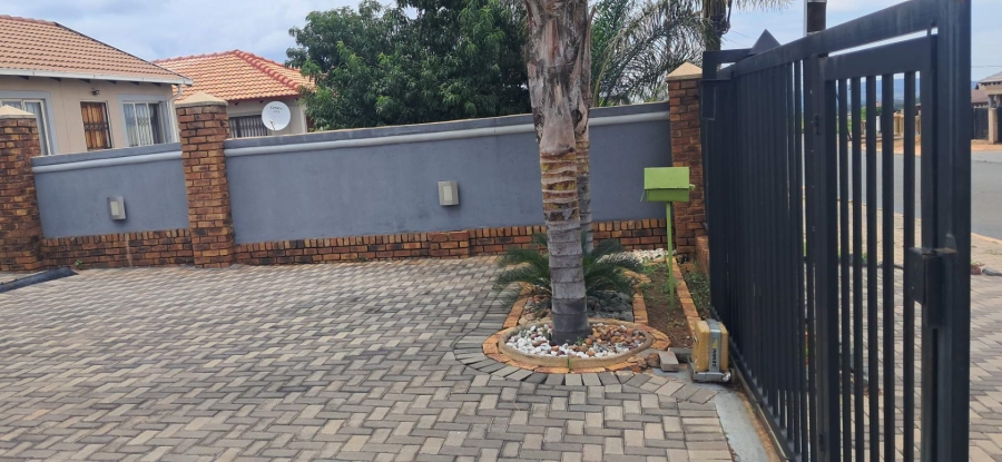2 Bedroom Property for Sale in Mabopane Unit S Gauteng