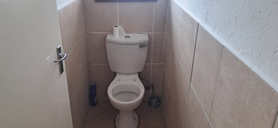 2 Bedroom Property for Sale in Mabopane Unit S Gauteng