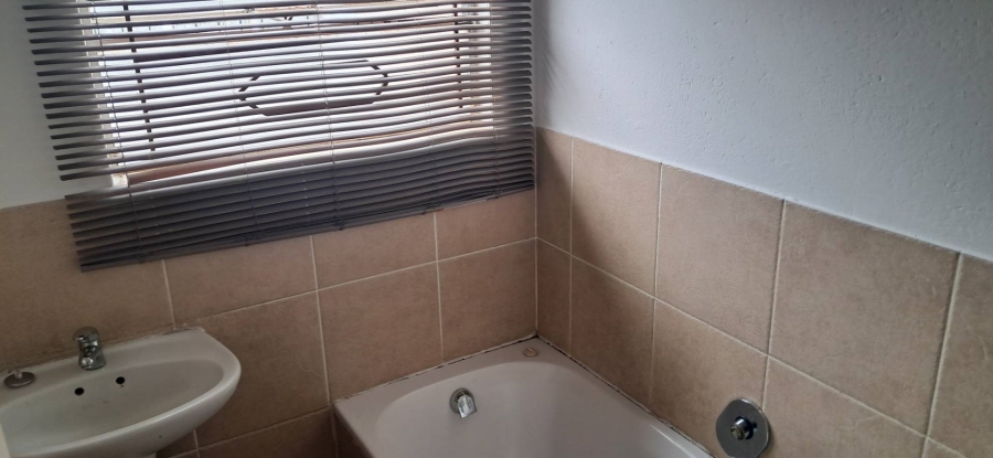 2 Bedroom Property for Sale in Mabopane Unit S Gauteng