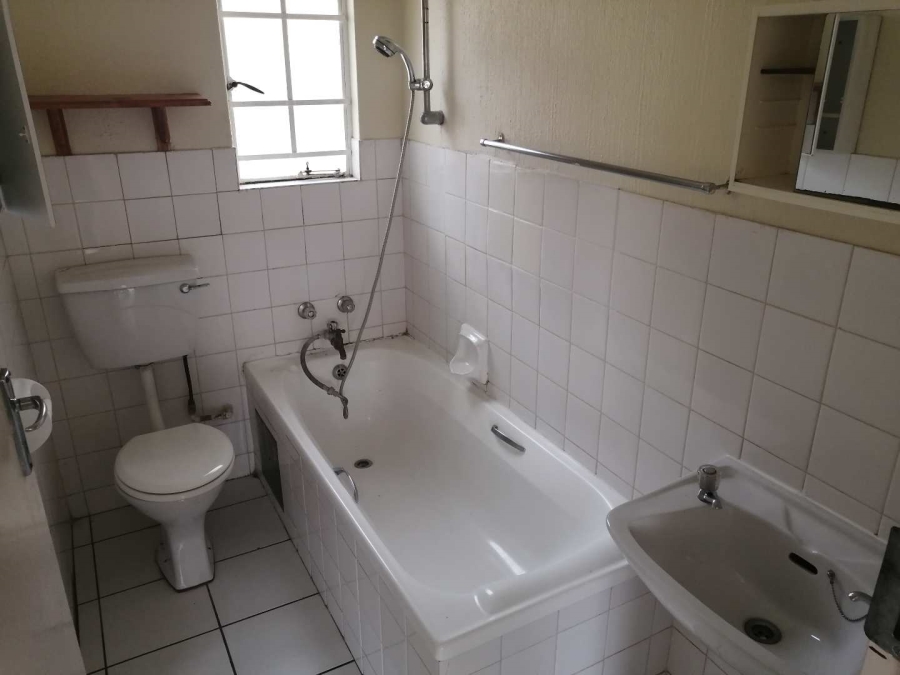 2 Bedroom Property for Sale in Newlands Gauteng