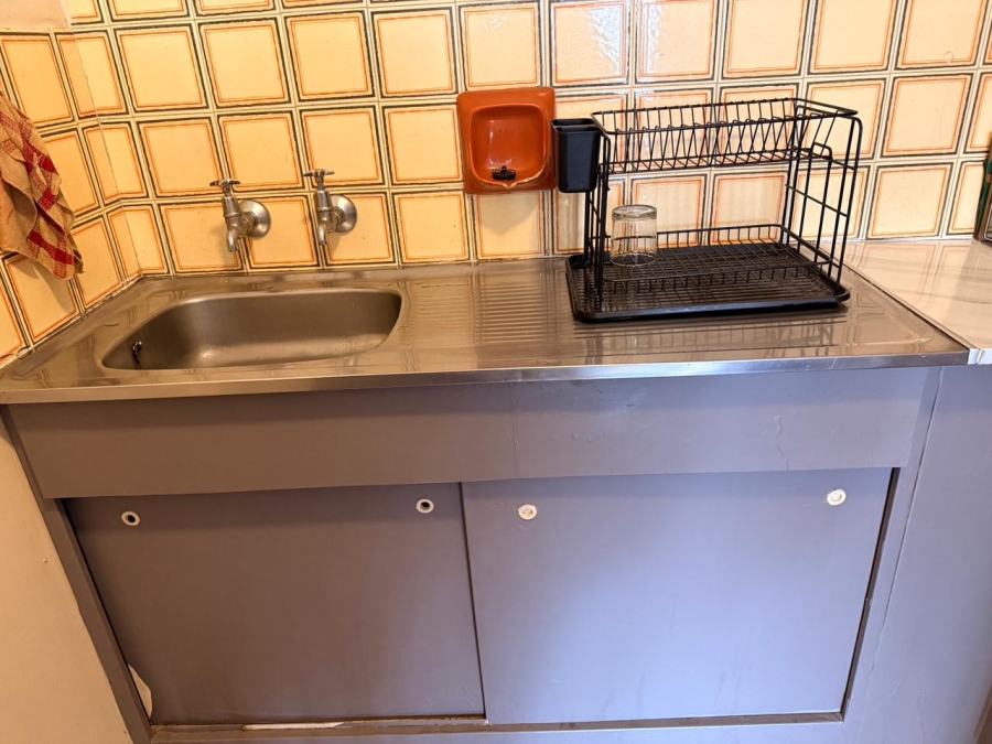 1 Bedroom Property for Sale in Pretoria Central Gauteng