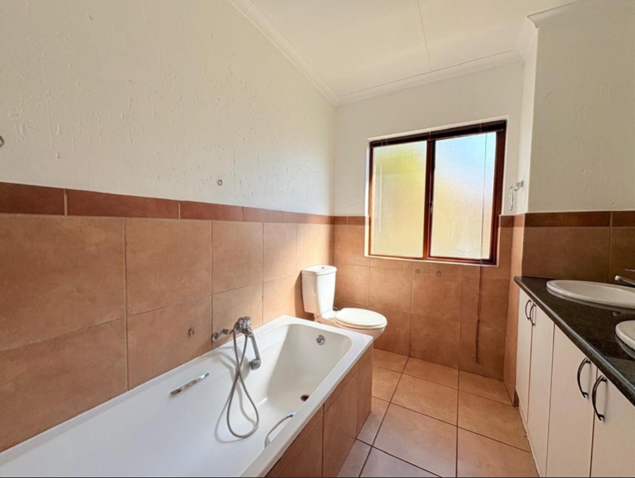2 Bedroom Property for Sale in Meyersdal Gauteng