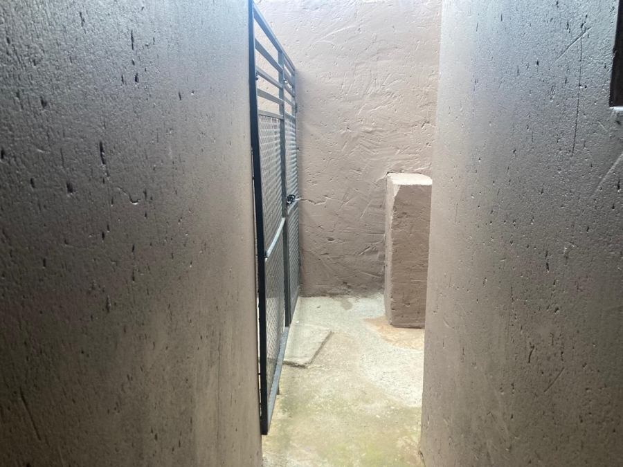 4 Bedroom Property for Sale in Naledi Gauteng