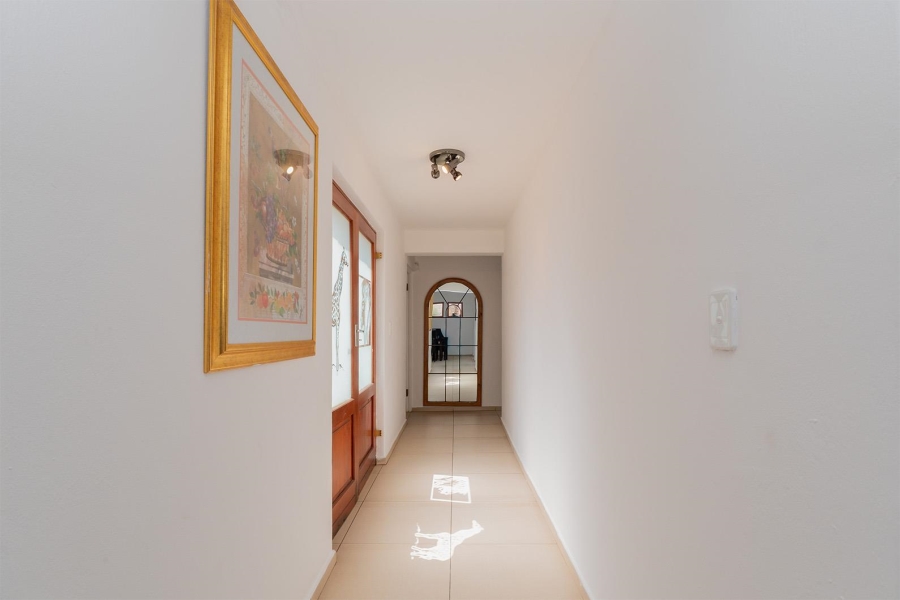 3 Bedroom Property for Sale in Glen Marais Gauteng