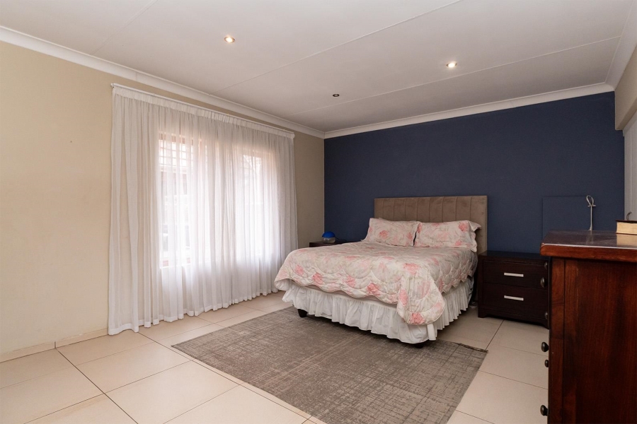 3 Bedroom Property for Sale in Glen Marais Gauteng