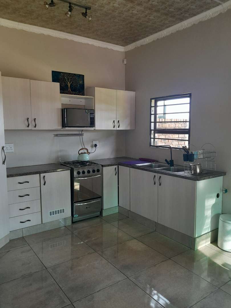 To Let 2 Bedroom Property for Rent in Ridgeway Gauteng