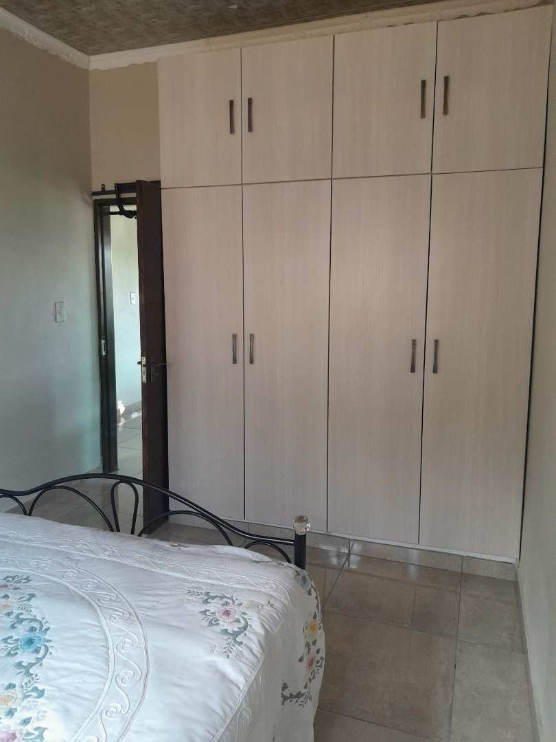 To Let 2 Bedroom Property for Rent in Ridgeway Gauteng