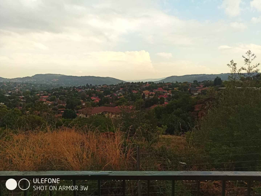 To Let 2 Bedroom Property for Rent in Ridgeway Gauteng