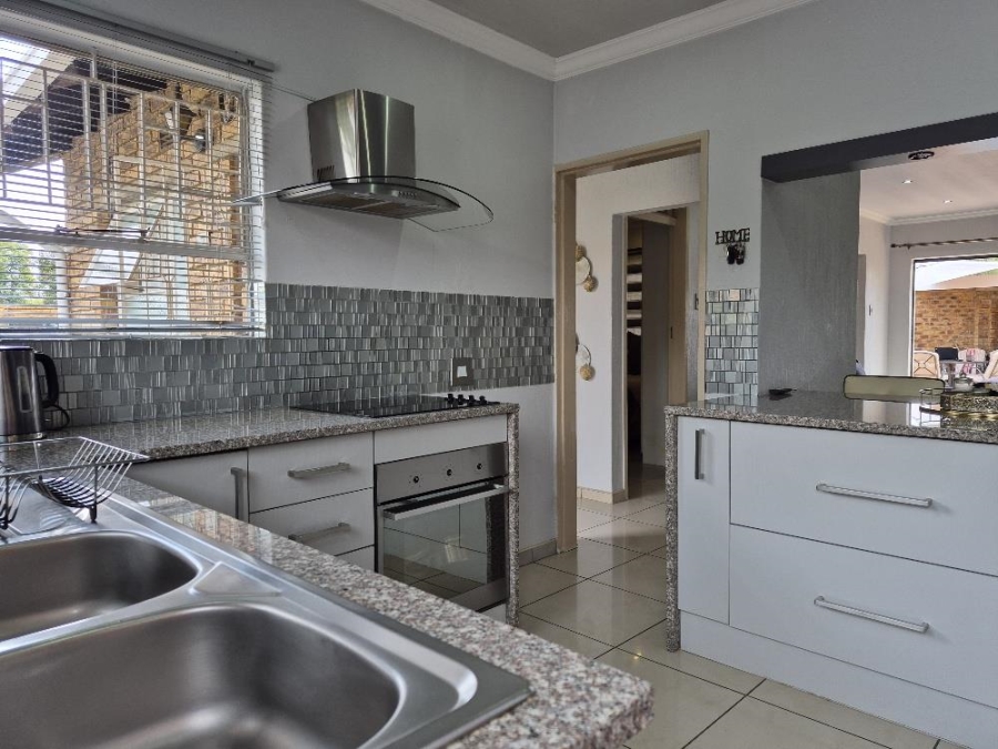 2 Bedroom Property for Sale in Witfield Gauteng