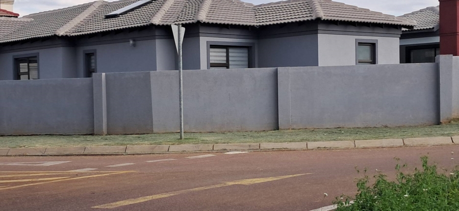 3 Bedroom Property for Sale in The Orchards Gauteng