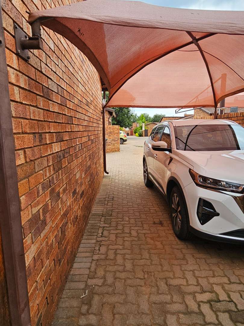 3 Bedroom Property for Sale in Theresa Park Gauteng