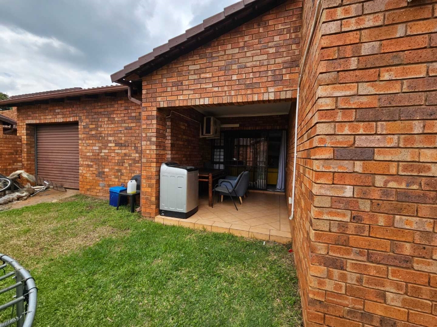 3 Bedroom Property for Sale in Theresa Park Gauteng