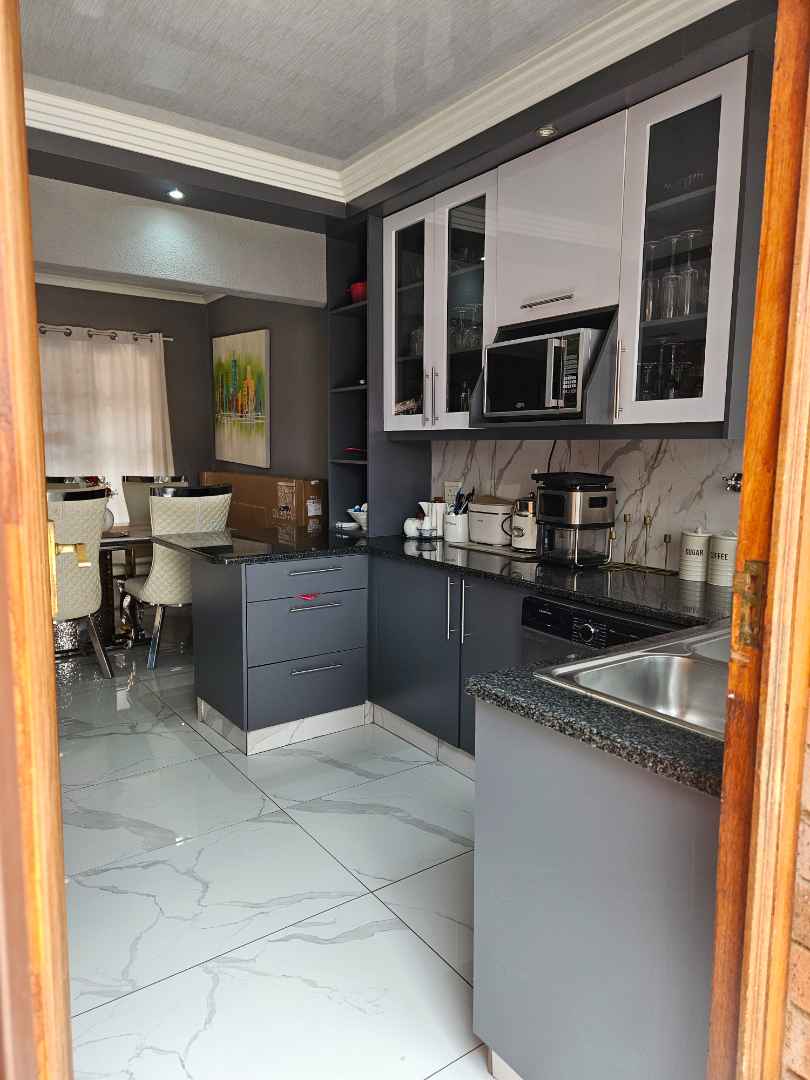 3 Bedroom Property for Sale in Theresa Park Gauteng