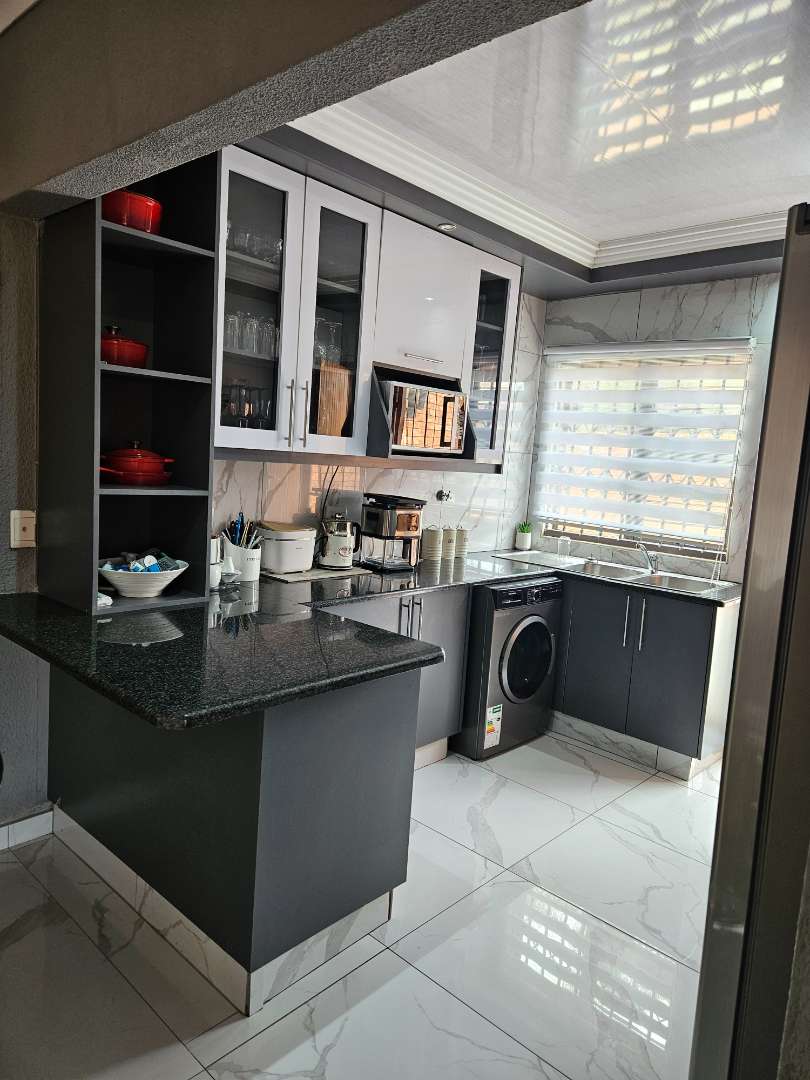 3 Bedroom Property for Sale in Theresa Park Gauteng