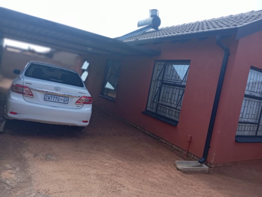 3 Bedroom Property for Sale in Soshanguve VV Gauteng