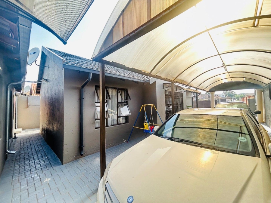 3 Bedroom Property for Sale in Naturena Gauteng