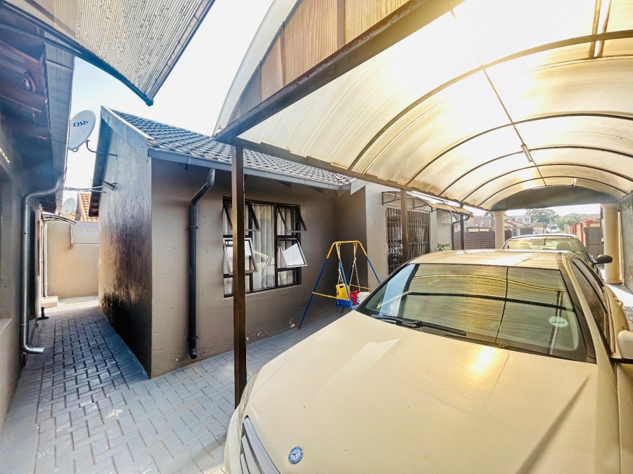 3 Bedroom Property for Sale in Naturena Gauteng