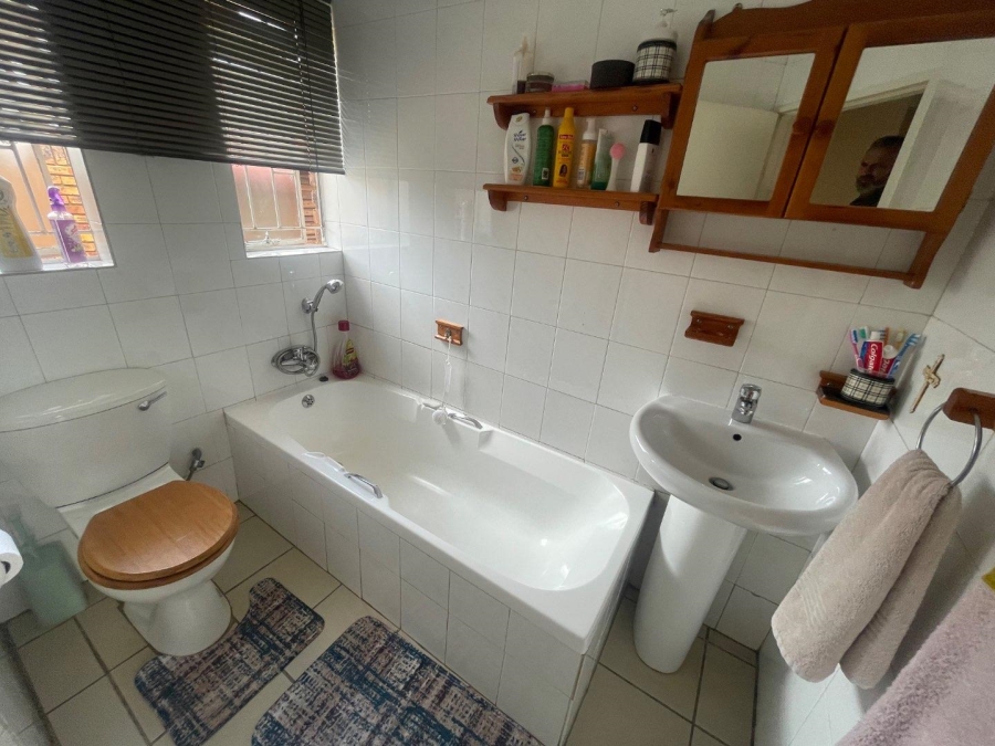 3 Bedroom Property for Sale in Birch Acres Gauteng