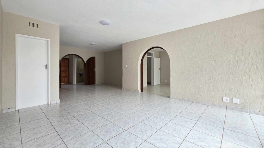 To Let 3 Bedroom Property for Rent in Sandown Gauteng