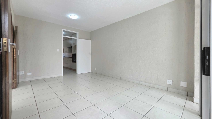 To Let 3 Bedroom Property for Rent in Sandown Gauteng