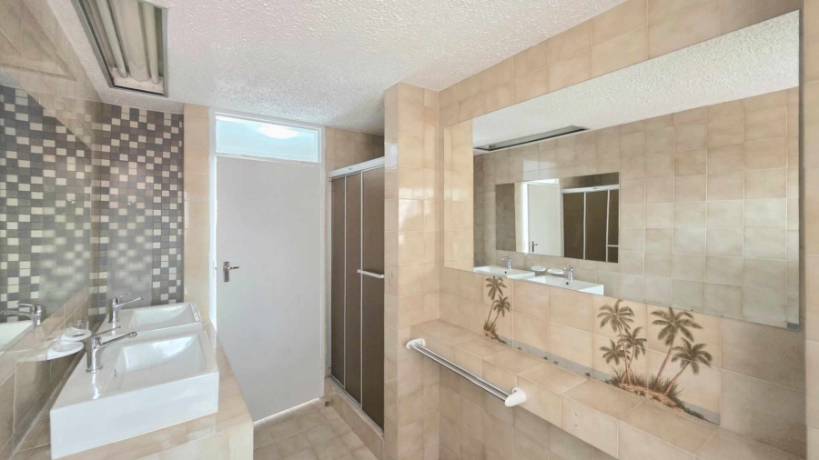 To Let 3 Bedroom Property for Rent in Sandown Gauteng