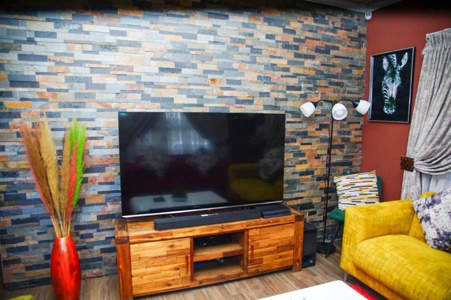 3 Bedroom Property for Sale in Witpoortjie Gauteng