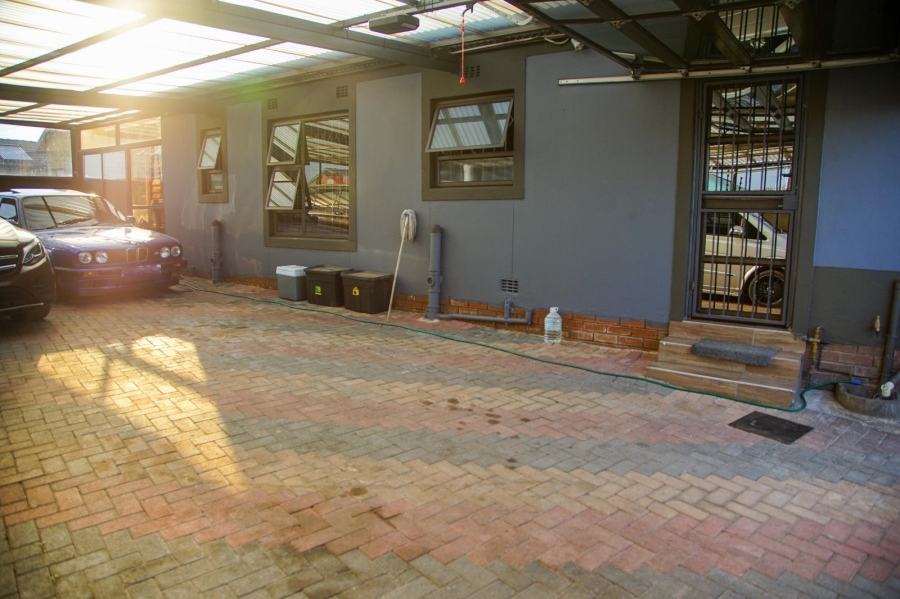 3 Bedroom Property for Sale in Witpoortjie Gauteng