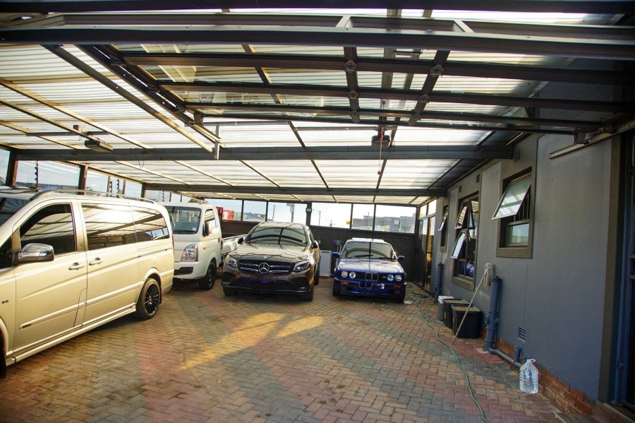 3 Bedroom Property for Sale in Witpoortjie Gauteng