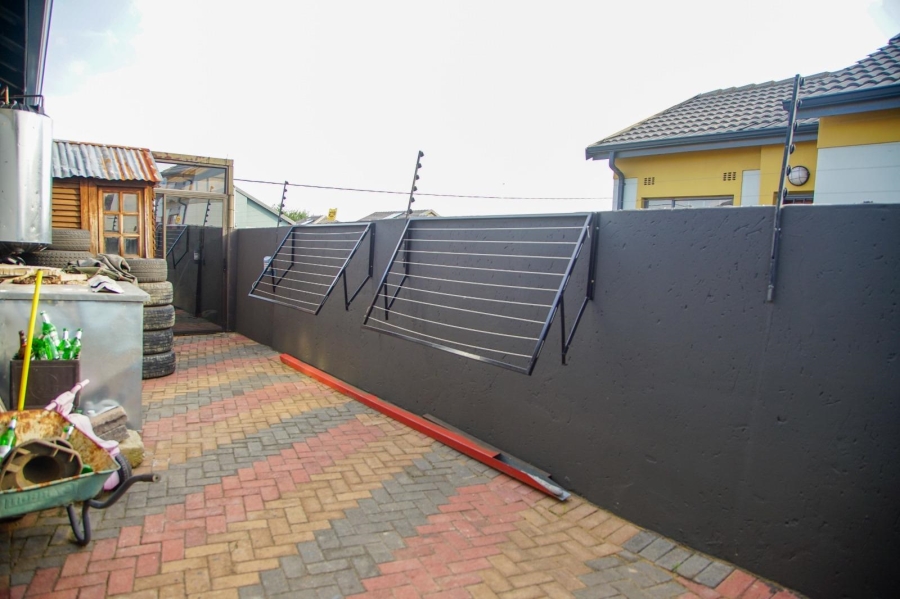 3 Bedroom Property for Sale in Witpoortjie Gauteng